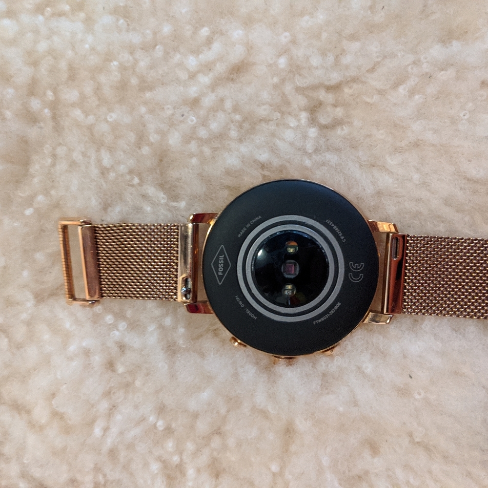 GEN 5 FOSSIL WATCH - Picture 9 of 11